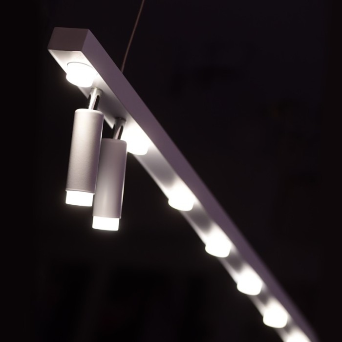 NETTO ΦΩΤΙΣΤΙΚΟ ΚΡΕΜΑΣΤΟ ΛΕΥΚΟ ΜΑΤ ΑΛΟΥΜΙΝΙΟ LED 30W 3000K 2700Lm IP20 1200Χ1390mm