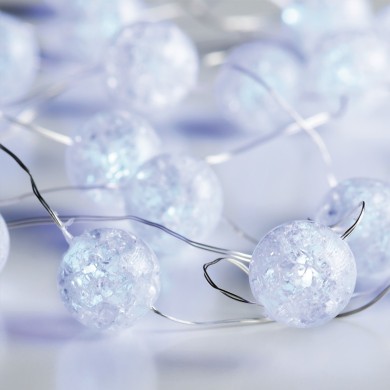 "BALL" MOTIF 20 LED STRING LIGHTS COOL WHITE SILVER COPPER WIRE & BATTER.2xAA IP20 2m+10cm 1.2W 