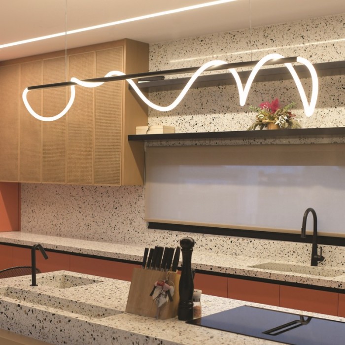 KYMA-ΦΩΤΙΣΤΙΚΟ ΚΡΕΜΑΣΤΟ ΜΑΥΡΟ ΜΑΤ ΜΕΤΑΛΛΙΚΟ LED SMD 60W 3000Κ 3300LM IP20 1900Χ60Χ2150ΜΜ