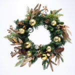 ΧΡΙΣΤΟΥΓΕΝΝΙΑΤΙΚΟ ΣΤΕΦΑΝΙ ΧΙΟΝΙΣΜΕΝΟ ΚΟΥΚΟΥΝΑΡΙΑ & ΣΤΟΛΙΔΙΑ ΔΙΑΜ.60cm